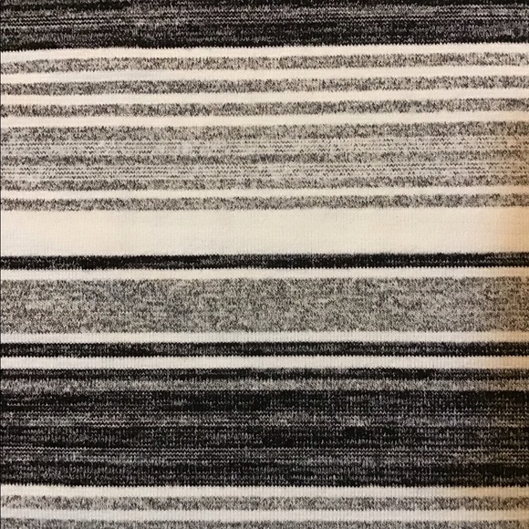 NWOT GAP Black, White, & Gray Racerback Striped Ringer - Picture 11 of 11